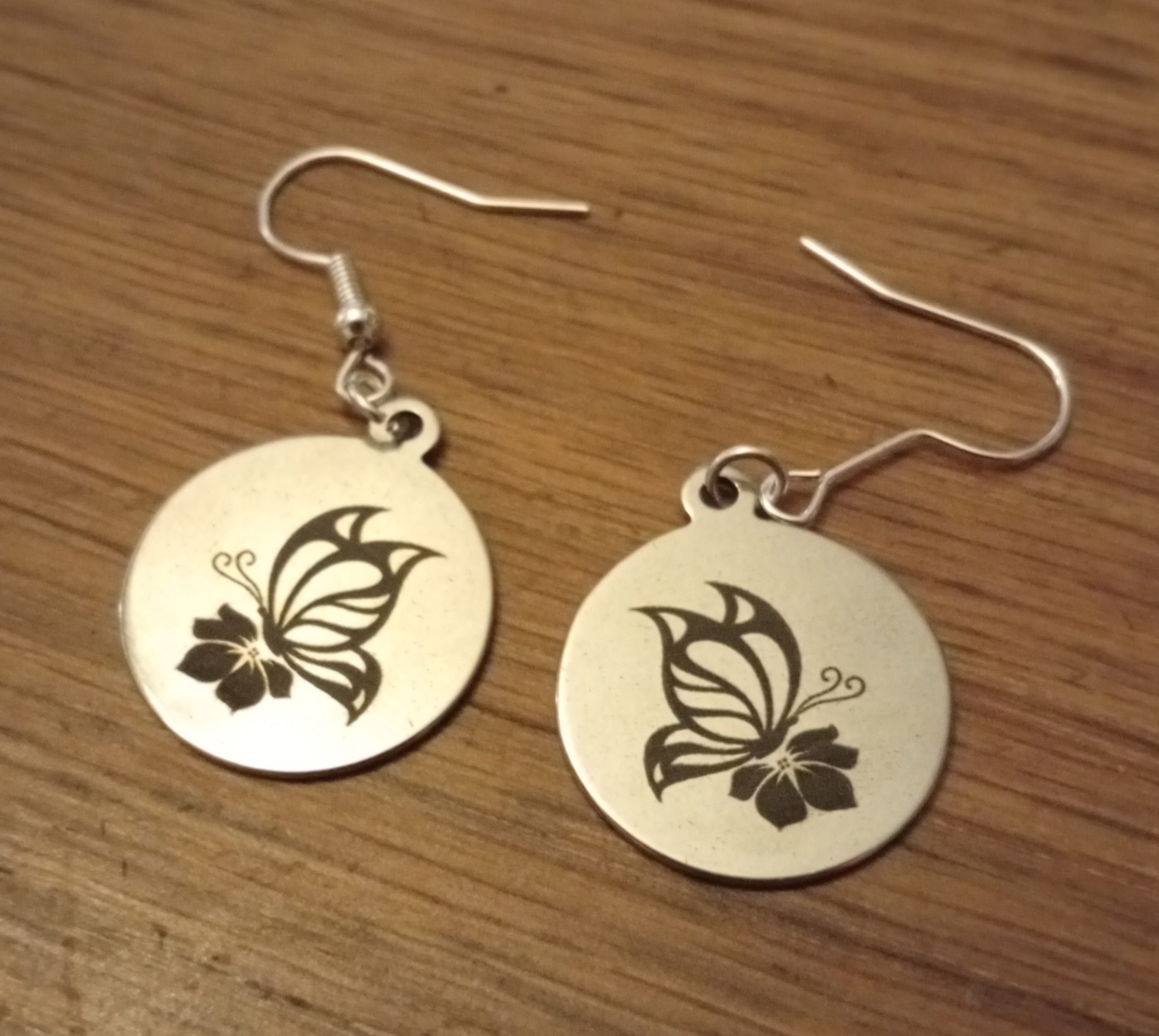 boucle d'oreille papillon